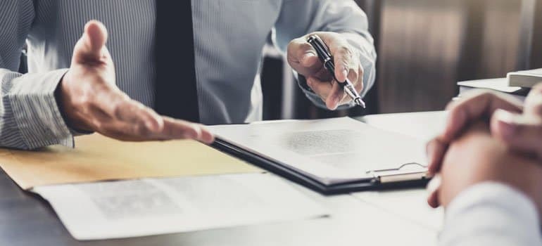 Kıdem ve ihbar tazminatı alma şartları iş hukuku kapsamında